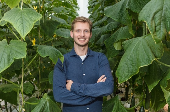 Picture of Jasper Verhoeven in greenhouse 