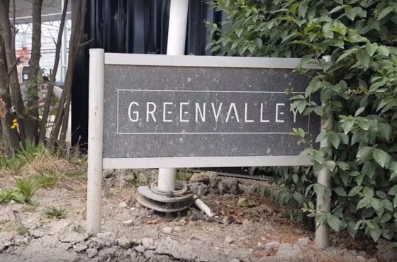 Picture of Greenvalley name on board