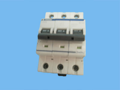 Miniature Circuit Breaker 6ka TD3B 3Pole 32A