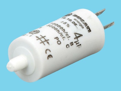 Capacitor 4 uF amp-connection