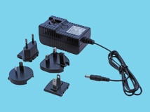 Lader 100-240 V / 50-60 Hz met 4 stekkeradapters